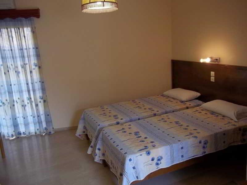 Apartament Toula's *